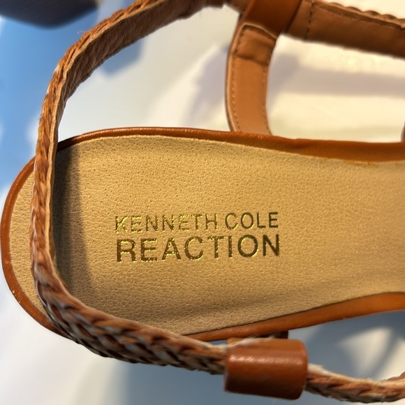 Kenneth Cole Reaction Sandals Criss Cross Strap “CHEERLEADER” Block Heel Size 8 - Picture 6 of 8